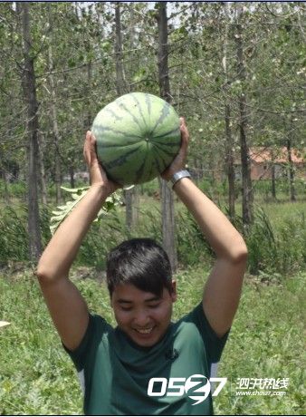 ZH3)$GAON0U{U~DUEY1B.jpg